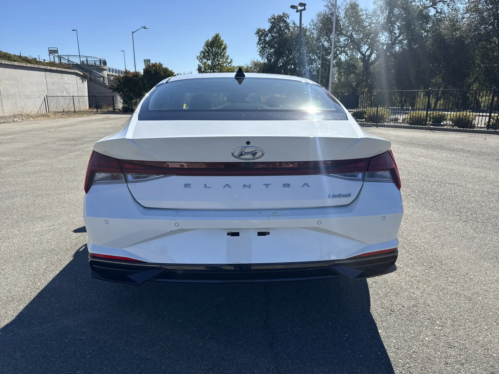Hyundai Elantra photo 6