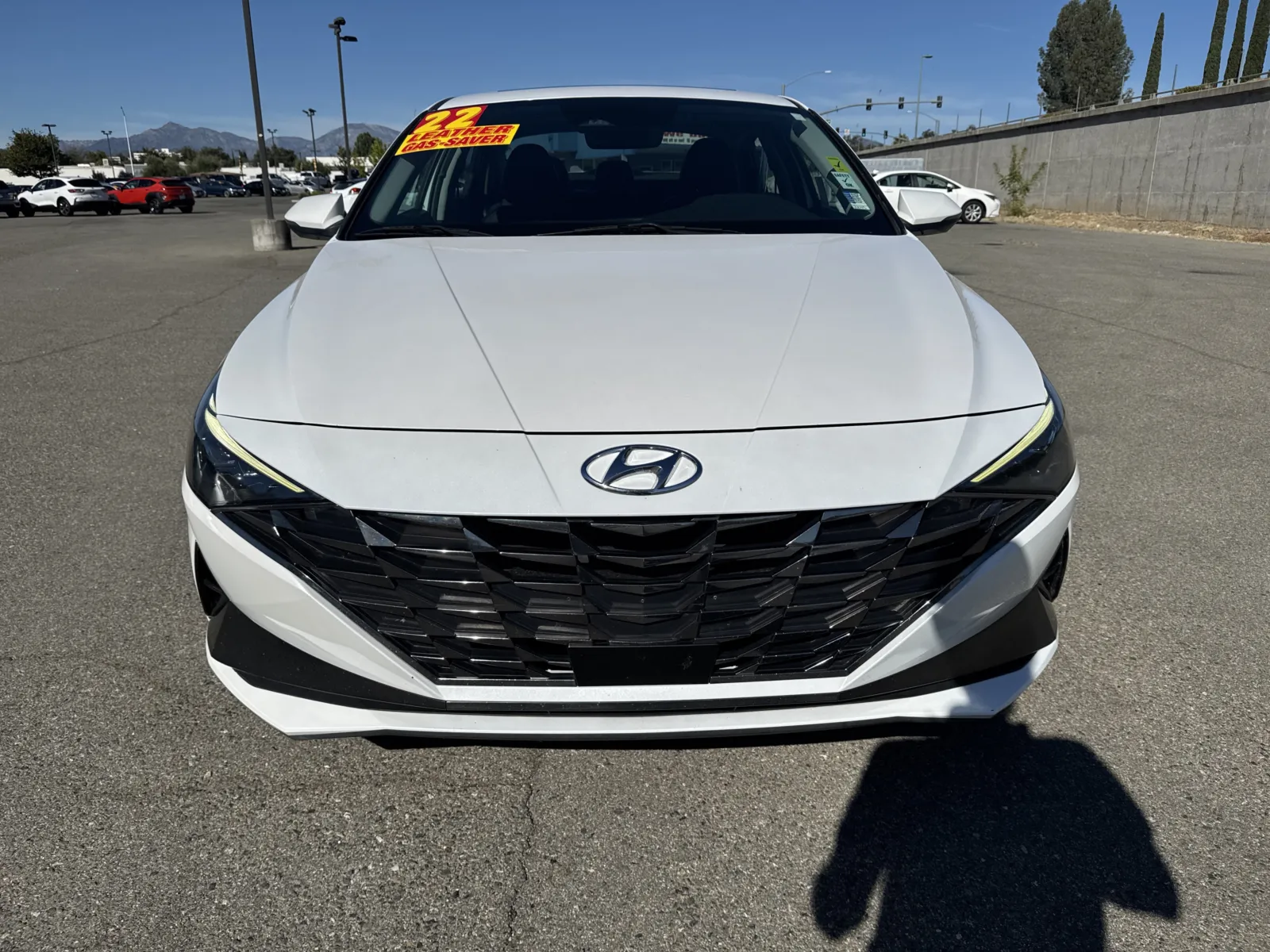 Hyundai Elantra photo 2