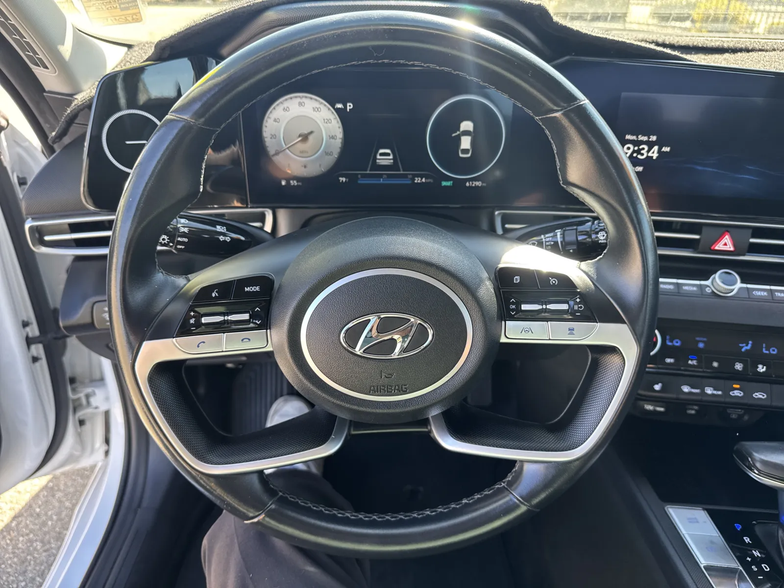 Hyundai Elantra photo 17