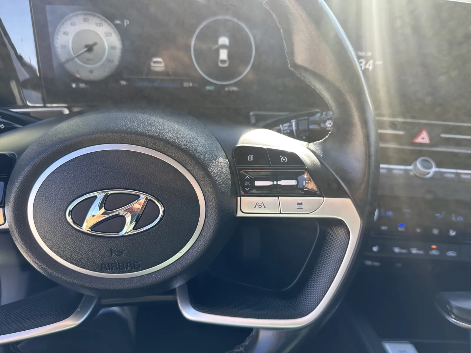 Hyundai Elantra photo 19