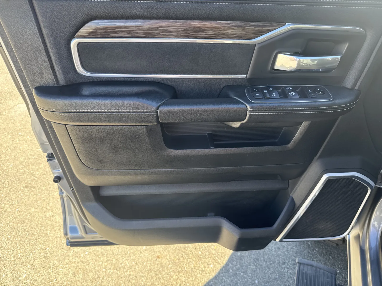 Ram 2500 photo 12