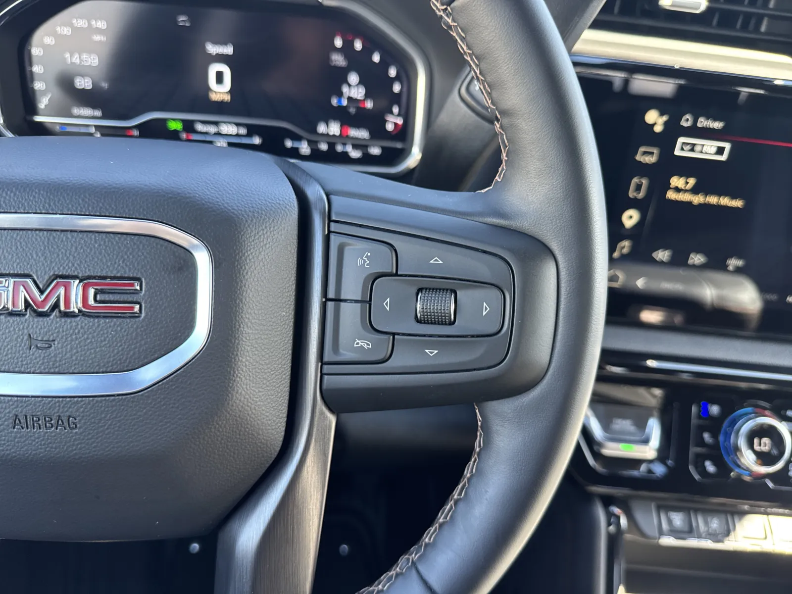 GMC Sierra photo 19
