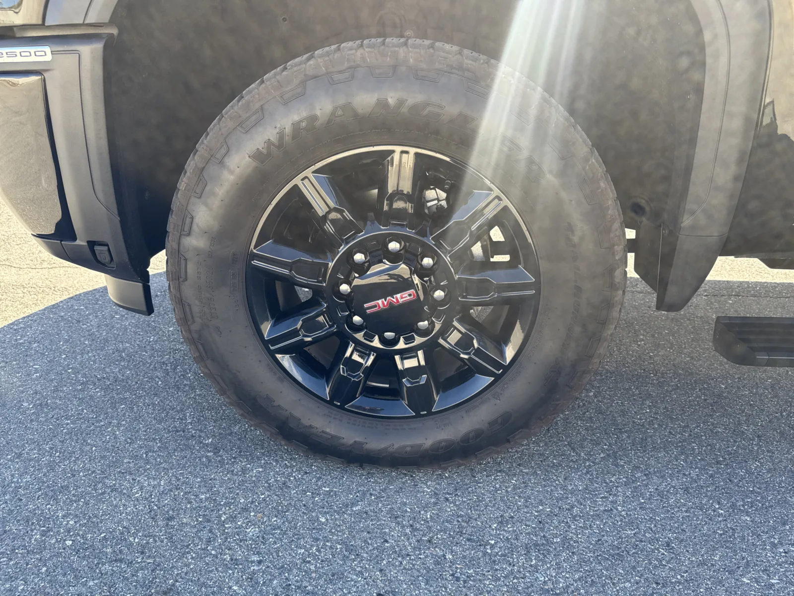GMC Sierra photo 26