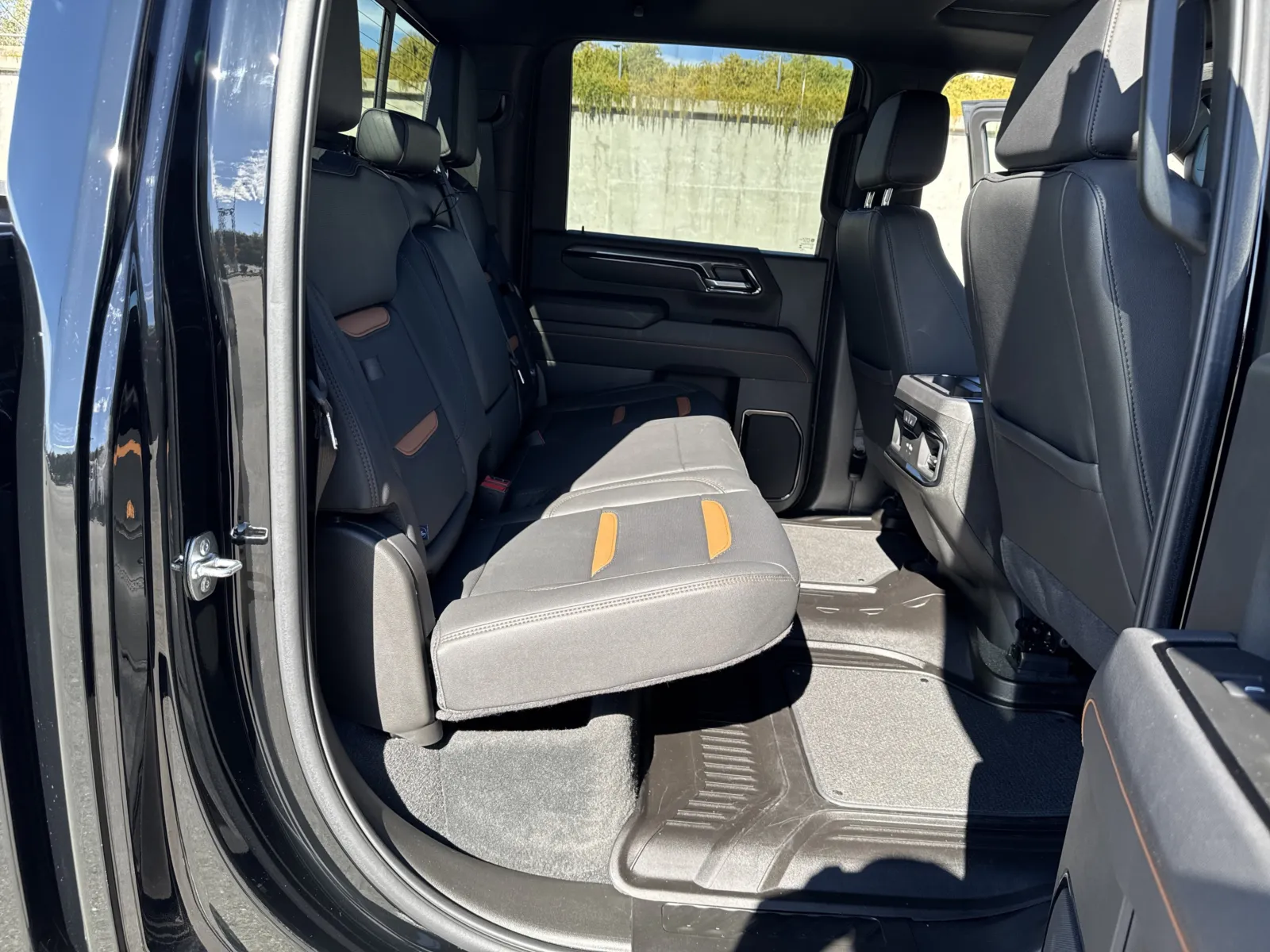 GMC Sierra photo 13