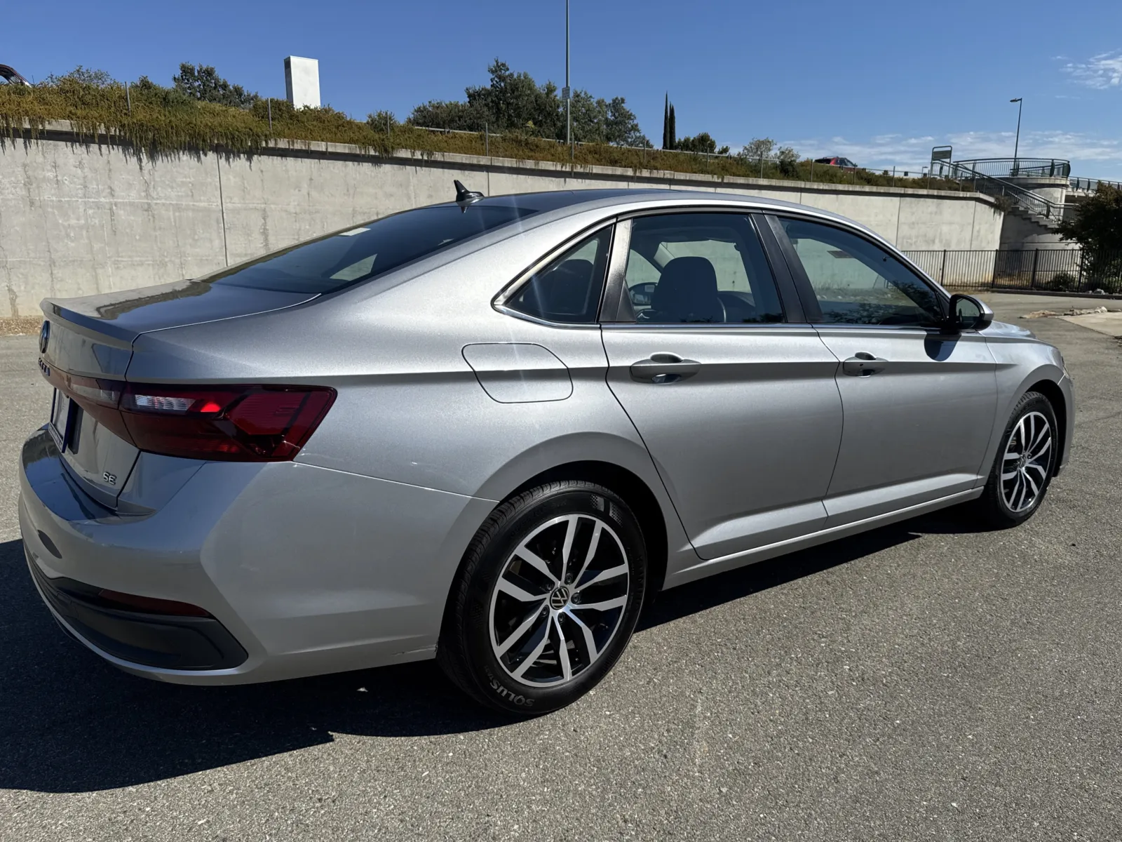 Volkswagen Jetta photo 8