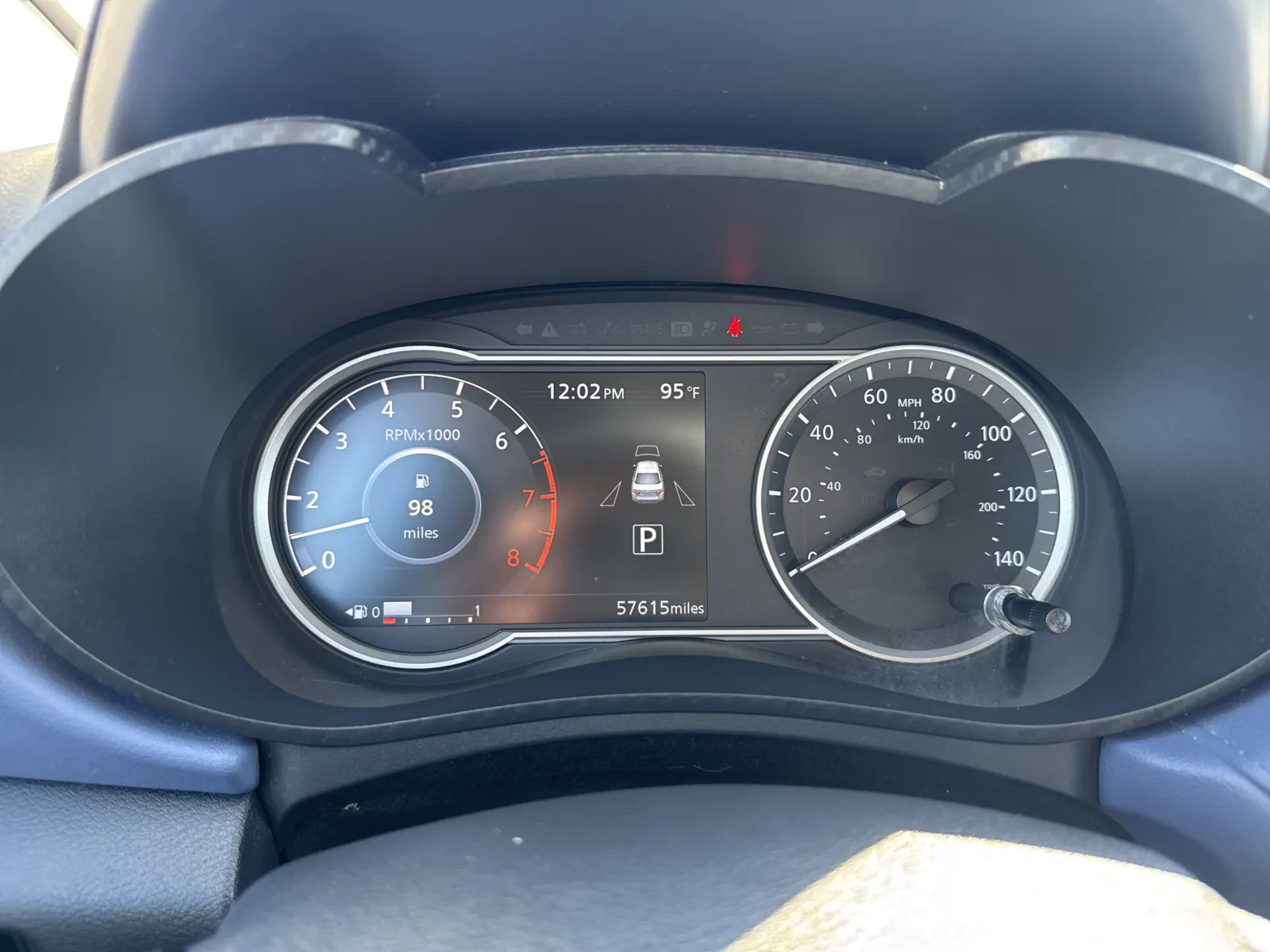 Nissan Versa photo 18