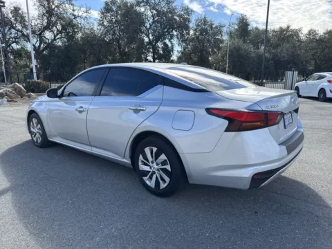 More photos of 2020 Nissan Altima 2.5 S at Park Marina Motors, CA