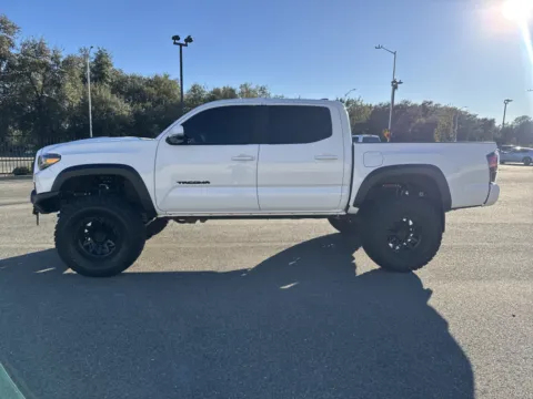 More photos of 2023 Toyota Tacoma TRD Pro at Park Marina Motors, CA