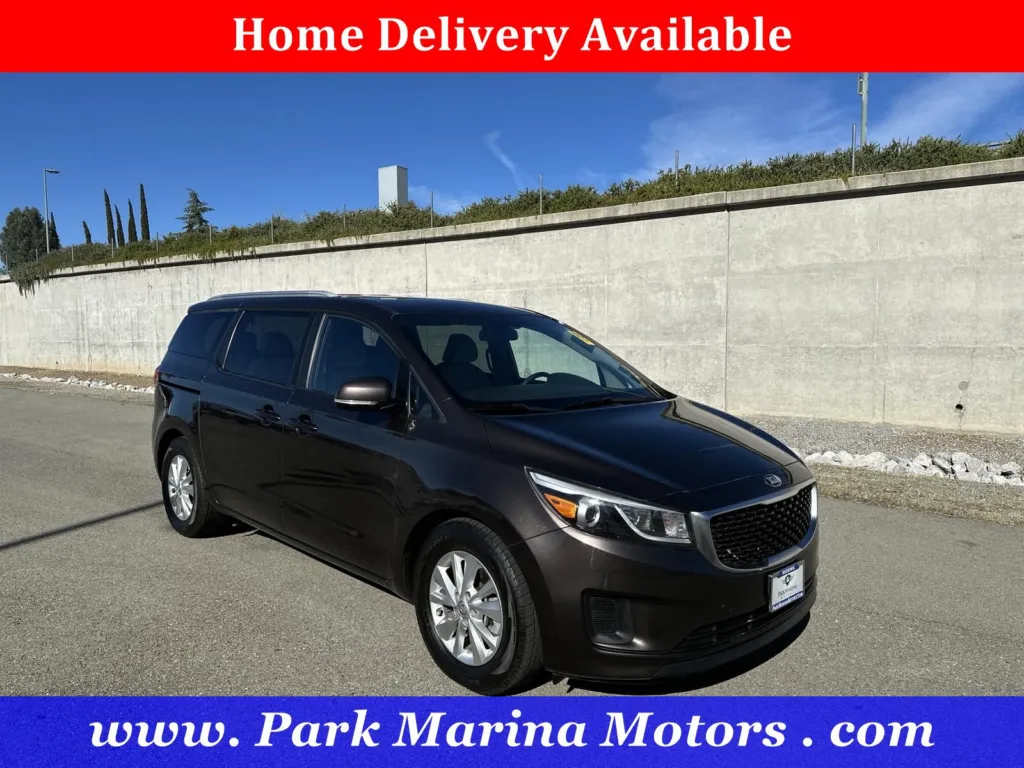 2016 Kia Sedona LX for sale in Redding, CA