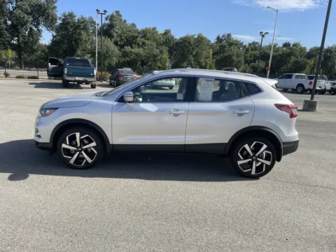 More photos of 2020 Nissan Rogue Sport SL at Park Marina Motors, CA