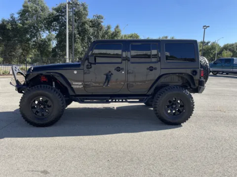 More photos of 2017 Jeep Wrangler Unlimited Sport at Park Marina Motors, CA