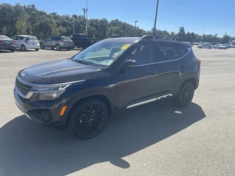 Another view of 2022 Kia Seltos Nightfall for sale in Redding, CA at Park Marina Motors