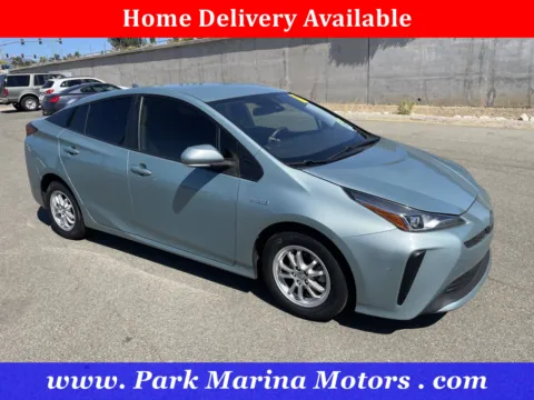 Green 2019 Toyota Prius L Eco for sale in Redding, CA