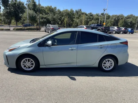 More photos of 2019 Toyota Prius L Eco at Park Marina Motors, CA