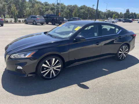 Another view of 2022 Nissan Altima 2.5 SR for sale in Redding, CA at Park Marina Motors