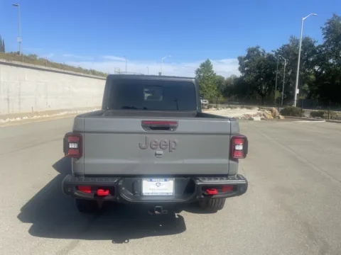 More photos of 2020 Jeep Gladiator Rubicon at Park Marina Motors, CA