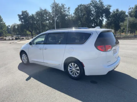 More photos of 2019 Chrysler Pacifica Touring L at Park Marina Motors, CA