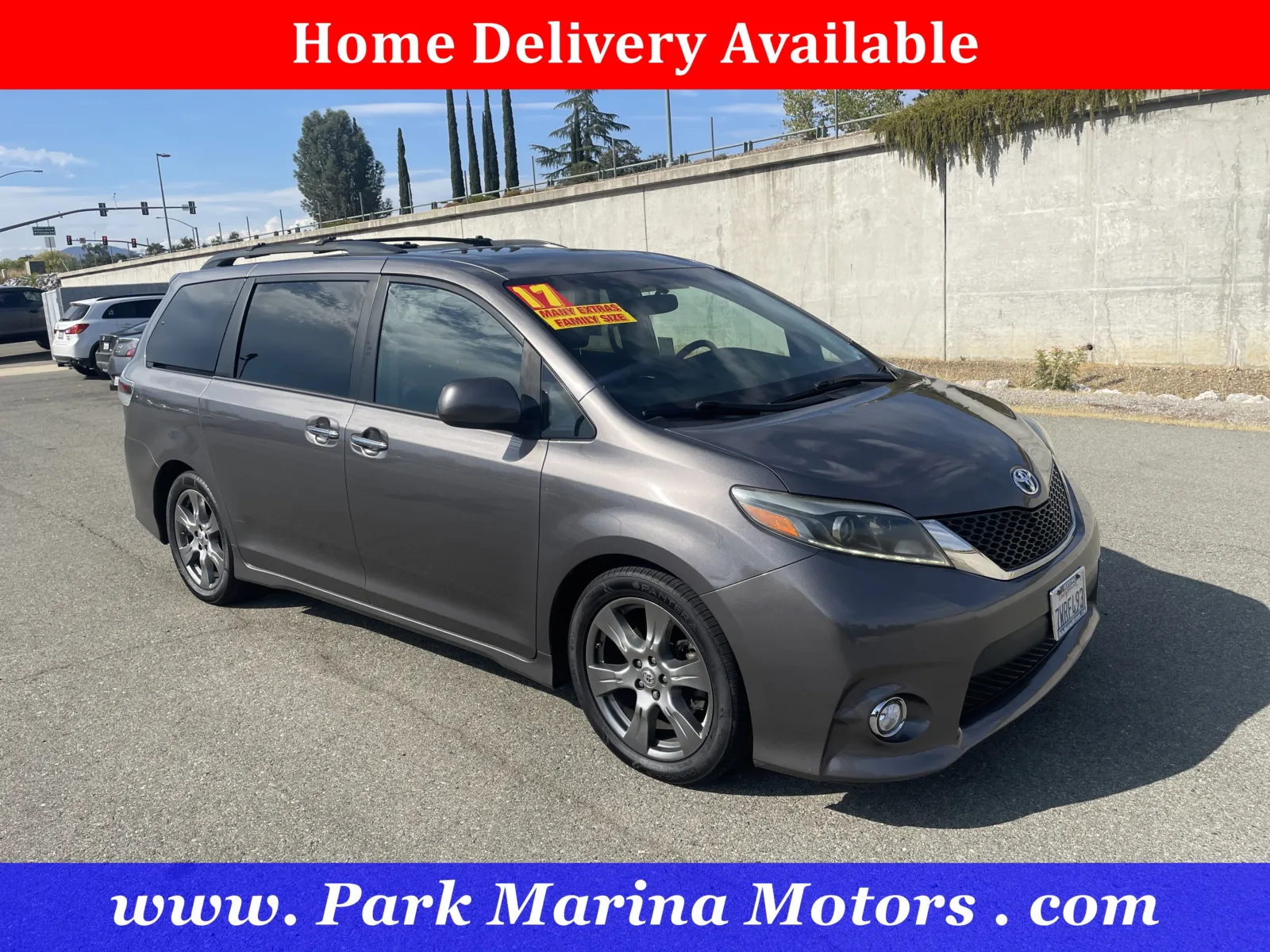 2017 Toyota Sienna SE for sale in Redding, CA