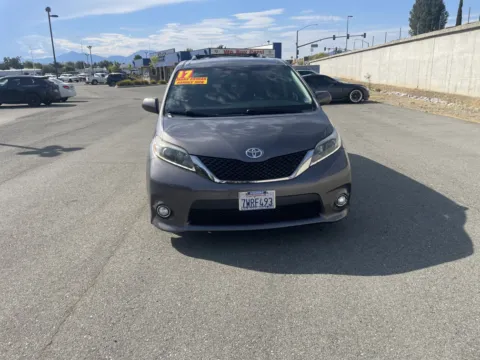 Photos of 2017 Toyota Sienna SE for sale in Redding, CA at Park Marina Motors