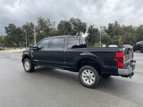 More photos of 2020 Ford Super Duty F-250 SRW LARIAT at Park Marina Motors, CA