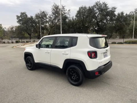 More photos of 2018 Jeep Renegade Sport at Park Marina Motors, CA