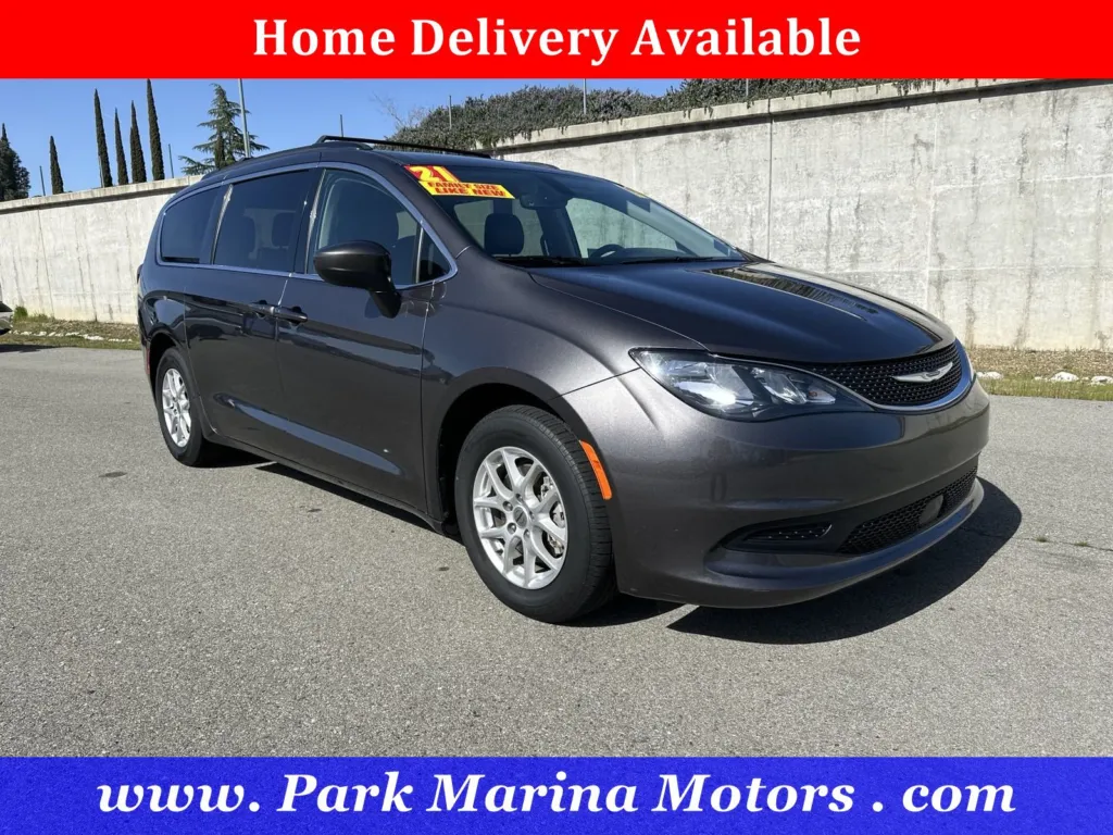 2021 Chrysler Voyager LXI for sale in Redding, CA