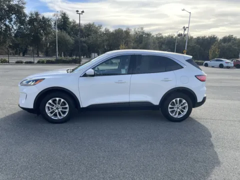 More photos of 2020 Ford Escape SE at Park Marina Motors, CA