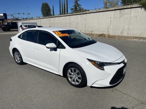 White 2021 Toyota Corolla LE for sale in Redding, CA