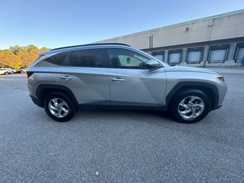 More photos of 2024 Hyundai Tucson SEL at ALM Hyundai West, GA