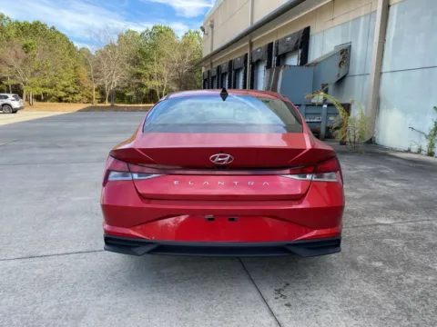 More photos of 2023 Hyundai Elantra SEL at ALM Hyundai West, GA
