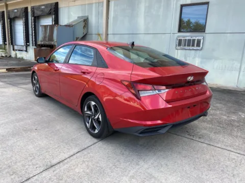 More photos of 2023 Hyundai Elantra SEL at ALM Hyundai West, GA