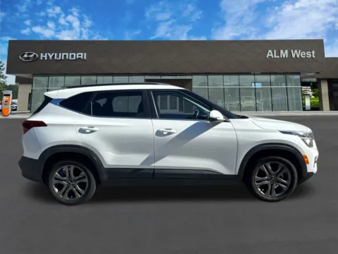 More photos of 2023 Kia Seltos S at ALM Hyundai West, GA