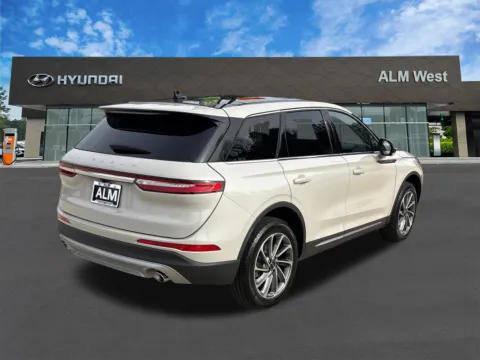 More photos of 2024 Lincoln Corsair Premiere at ALM Hyundai West, GA