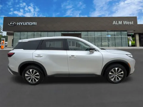 More photos of 2023 INFINITI QX60 PURE at ALM Hyundai West, GA
