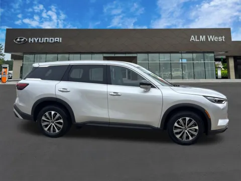 More photos of 2023 INFINITI QX60 PURE at ALM Hyundai West, GA