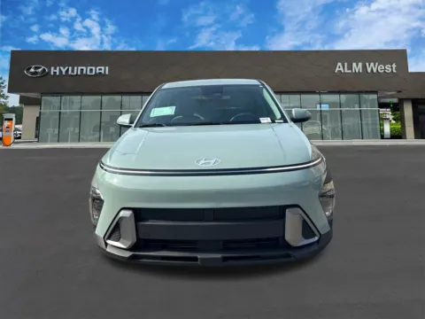 Photos of 2026 Hyundai Kona SE for sale in Lithia Springs, GA at ALM Hyundai West