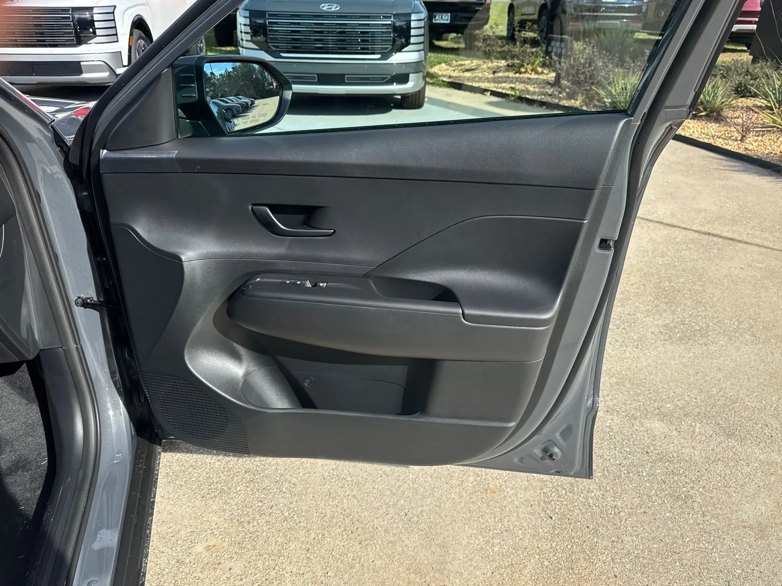 2026 Hyundai Kona SE - Photo 14