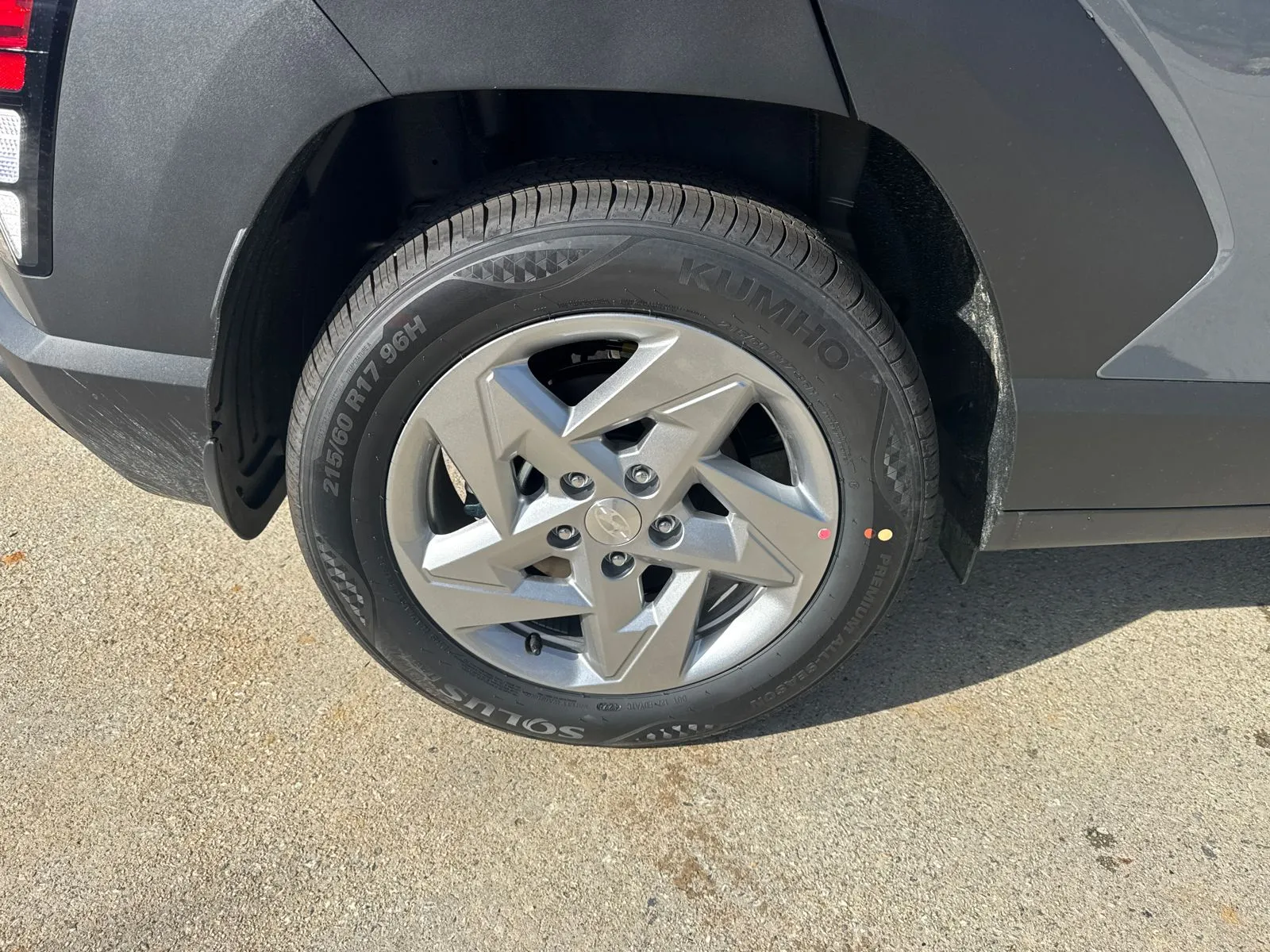 2026 Hyundai Kona SE - Photo 17