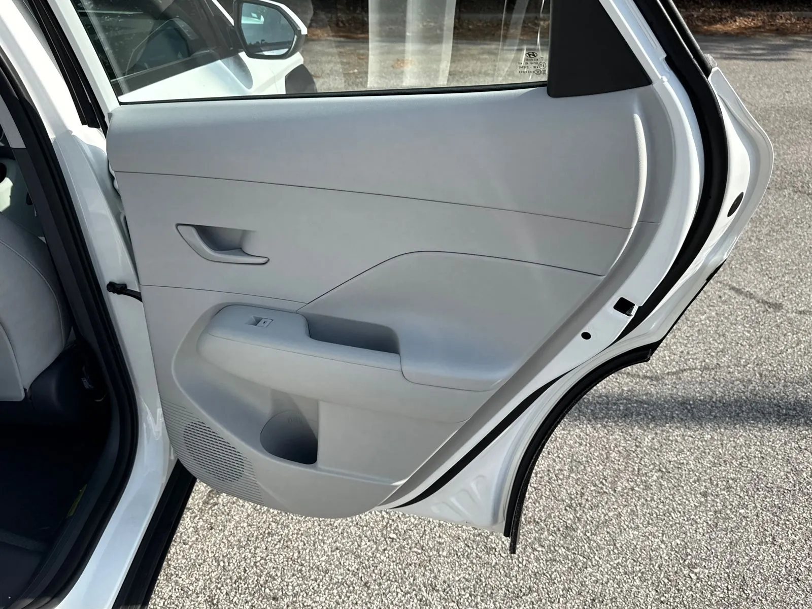 2026 Hyundai Kona SE - Photo 16