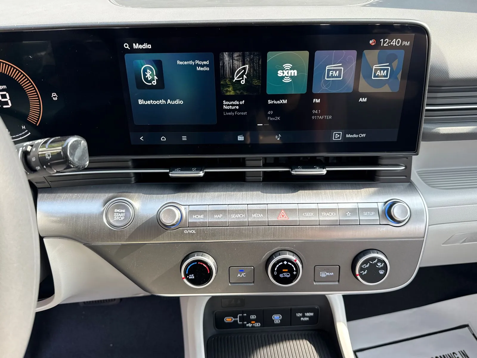 2026 Hyundai Kona SE - Photo 28