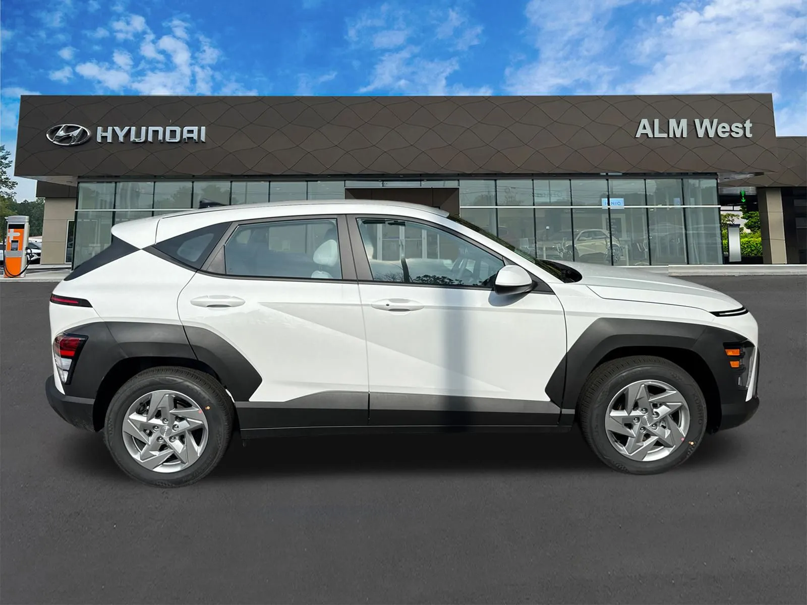 2026 Hyundai Kona SE - Photo 4