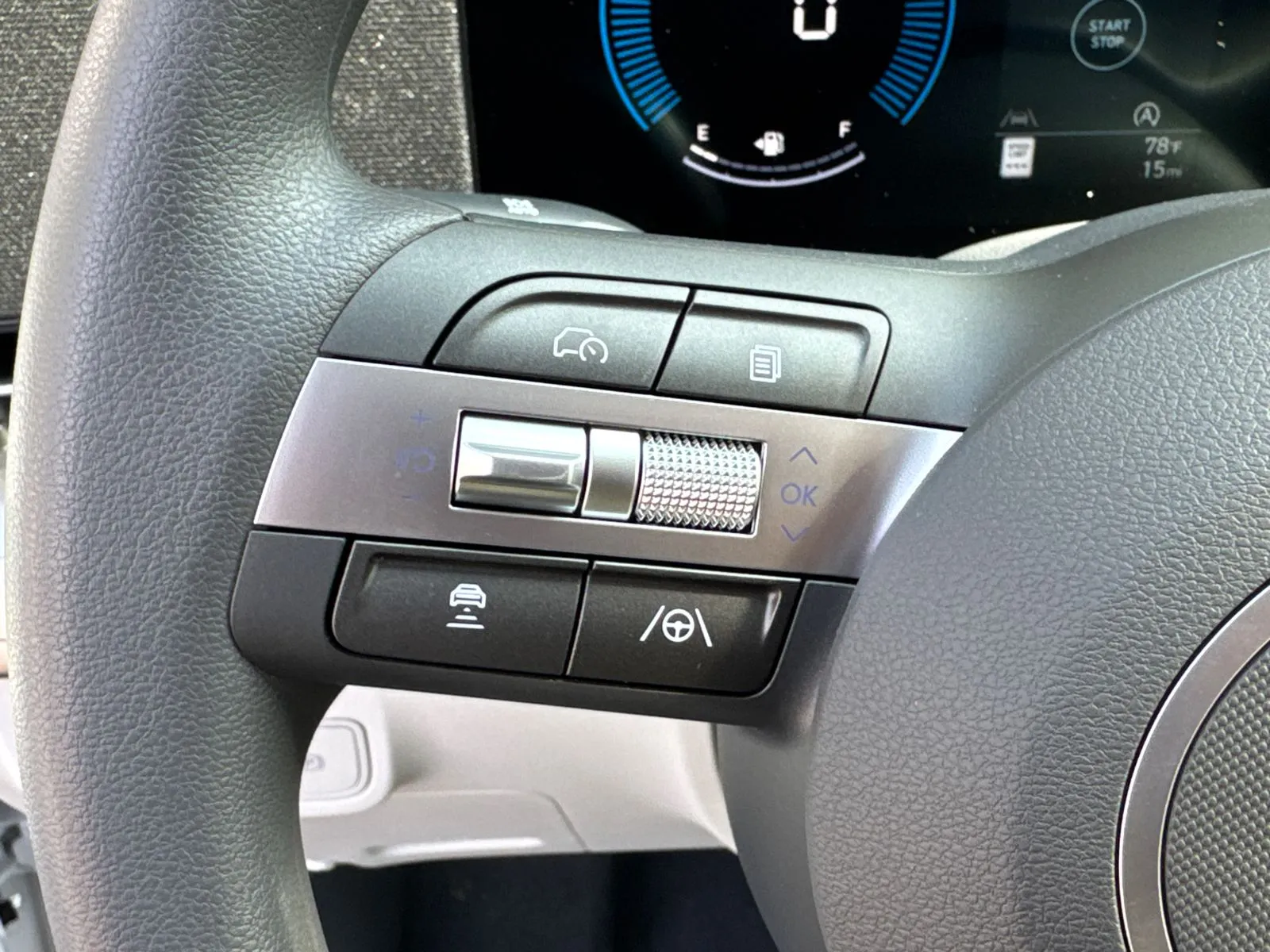 2026 Hyundai Kona SE - Photo 25