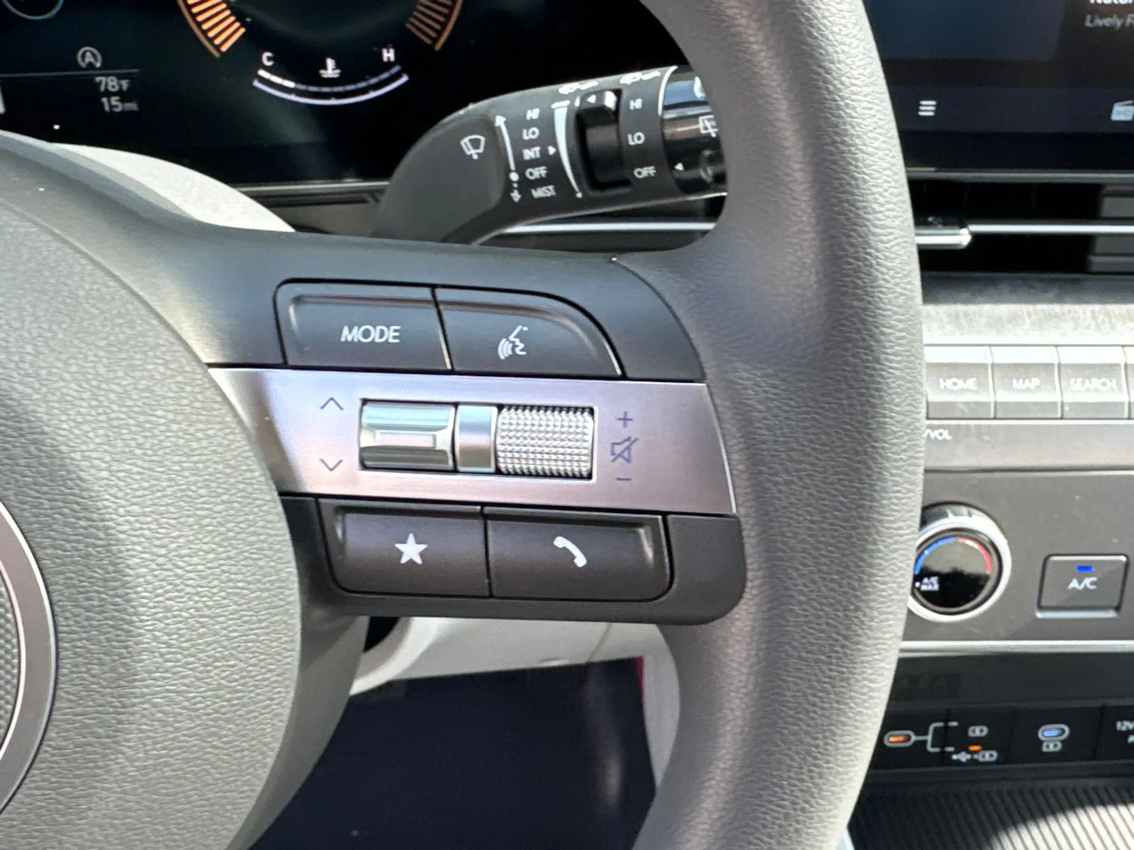 2026 Hyundai Kona SE - Photo 26