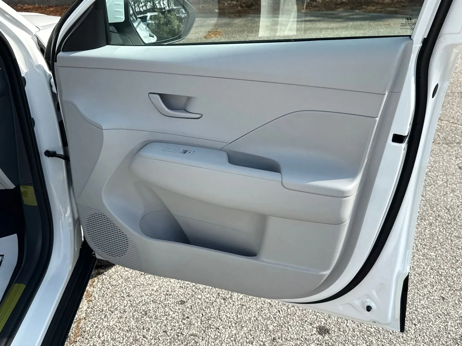 2026 Hyundai Kona SE - Photo 14