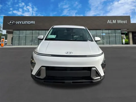 Photos of 2026 Hyundai Kona SE for sale in Lithia Springs, GA at ALM Hyundai West