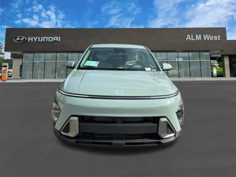Photos of 2026 Hyundai Kona SE for sale in Lithia Springs, GA at ALM Hyundai West
