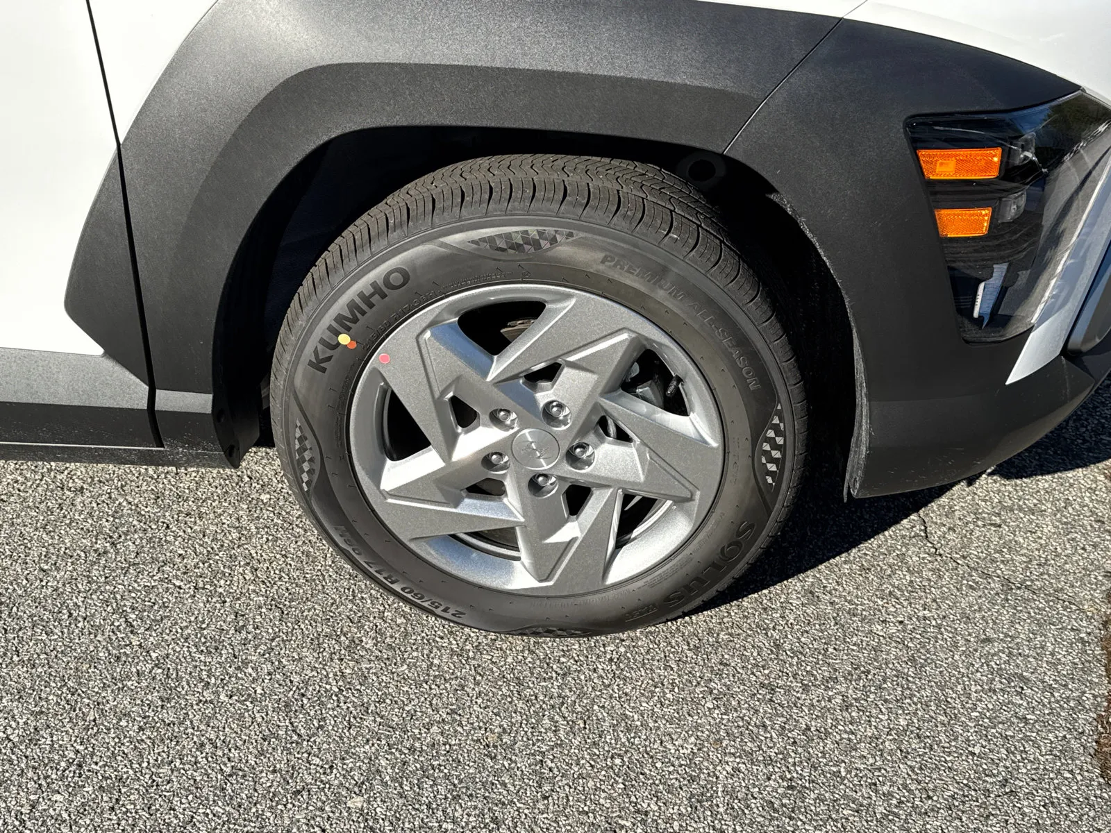 2026 Hyundai Kona SE - Photo 13