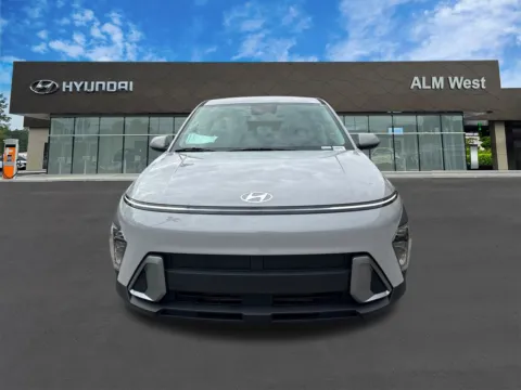 Photos of 2026 Hyundai Kona SE for sale in Lithia Springs, GA at ALM Hyundai West