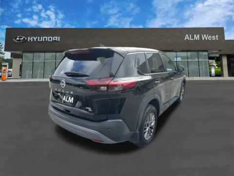 More photos of 2021 Nissan Rogue S at ALM Hyundai West, GA