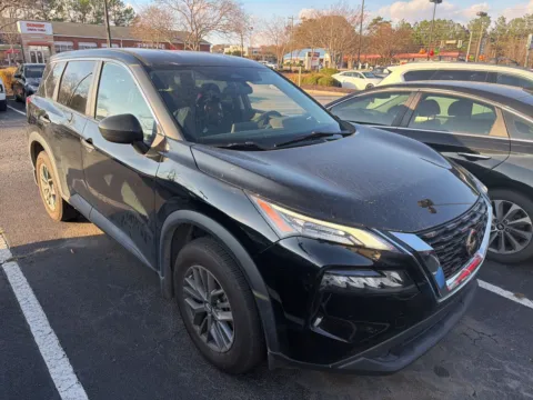 Photos of 2021 Nissan Rogue S for sale in Lithia Springs, GA at ALM Hyundai West